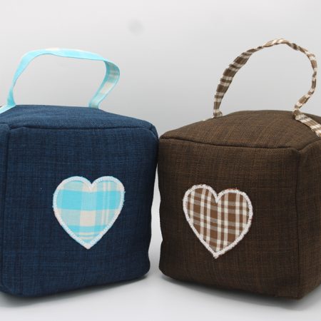 Câle porte cube avec insert cœur en verquelure