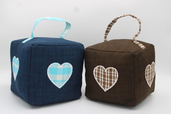 Câle porte cube avec insert cœur en verquelure