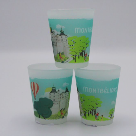 Verre à liqueur - illustration Château printemps
